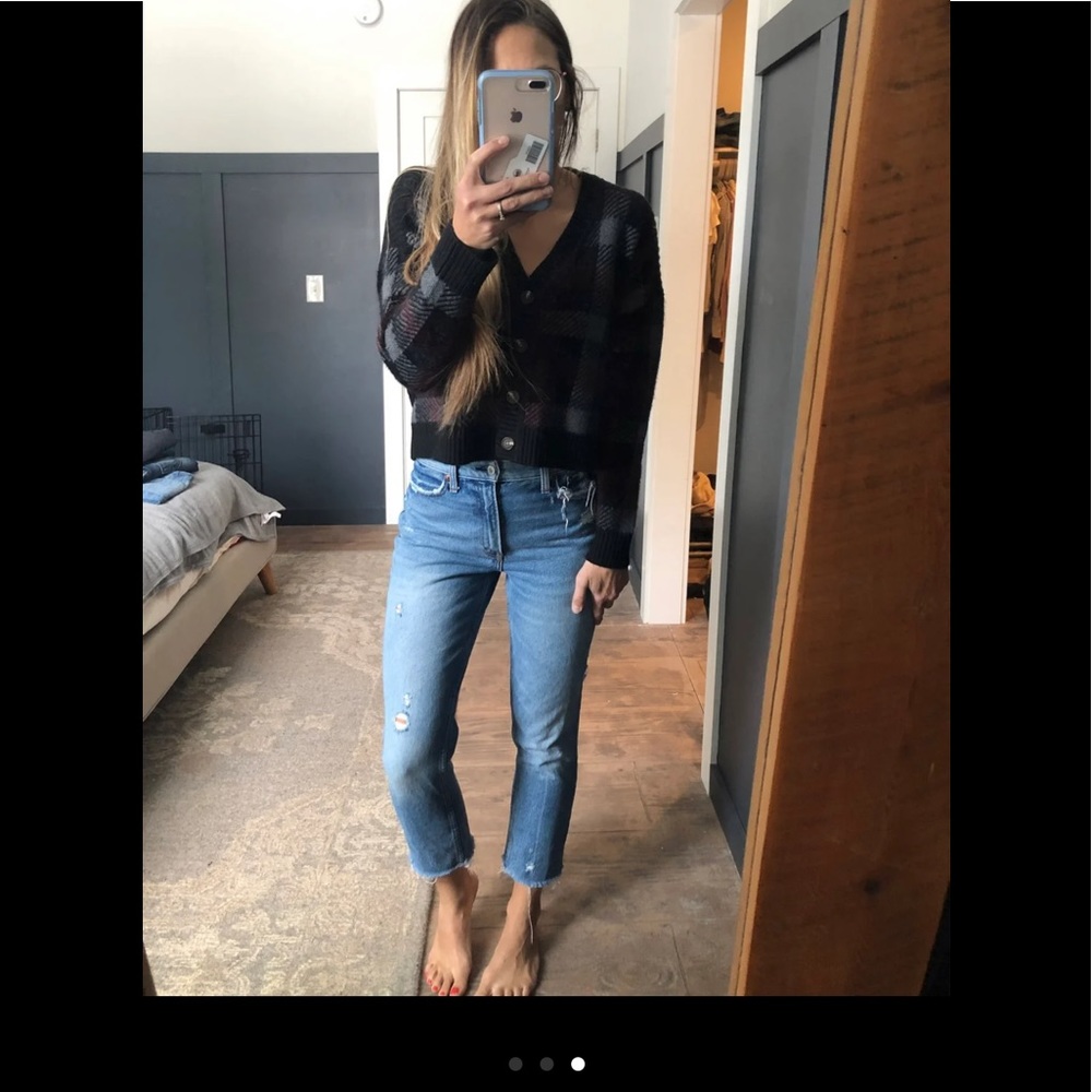1.State cropped cardigan small